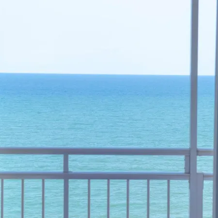 Comfortable And Elegant Seafront