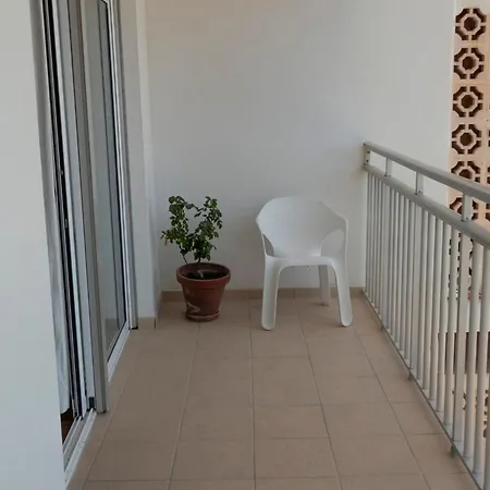 Апартаменты Comfortable And Elegant Seafront Фаро-де-Кульера